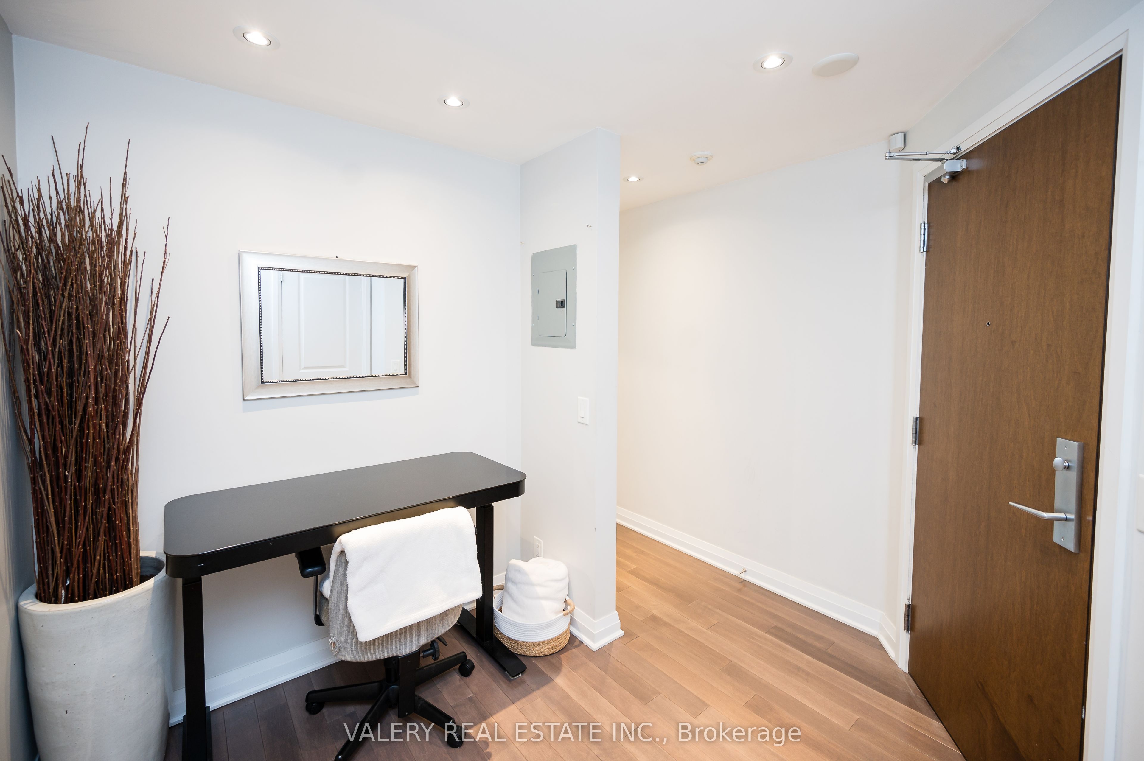 Additional image 4 of 201-1055 Southdown Road, Mississauga, ON, L5J 0A3
