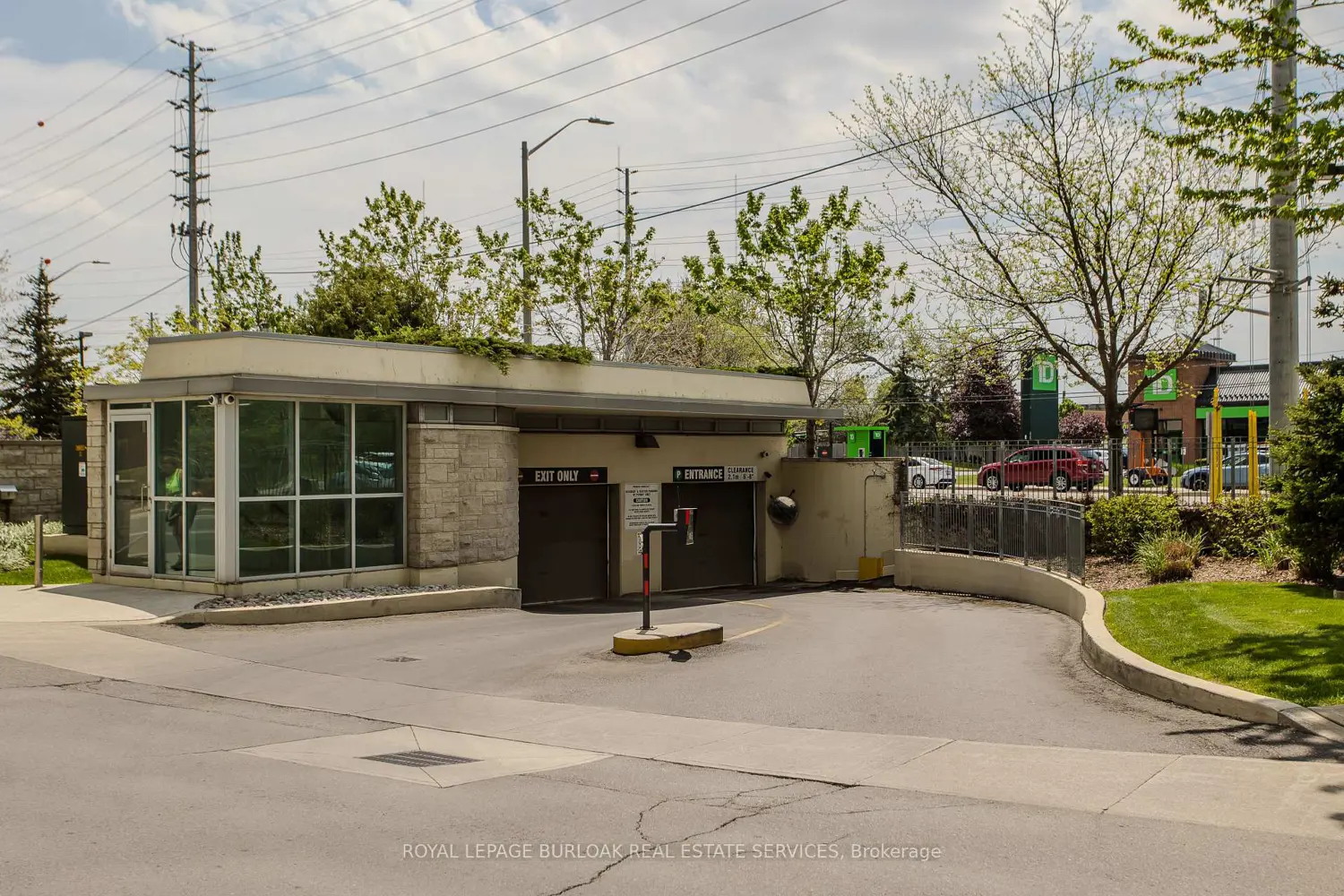 Additional image 16 of 1055 Southdown Road 312