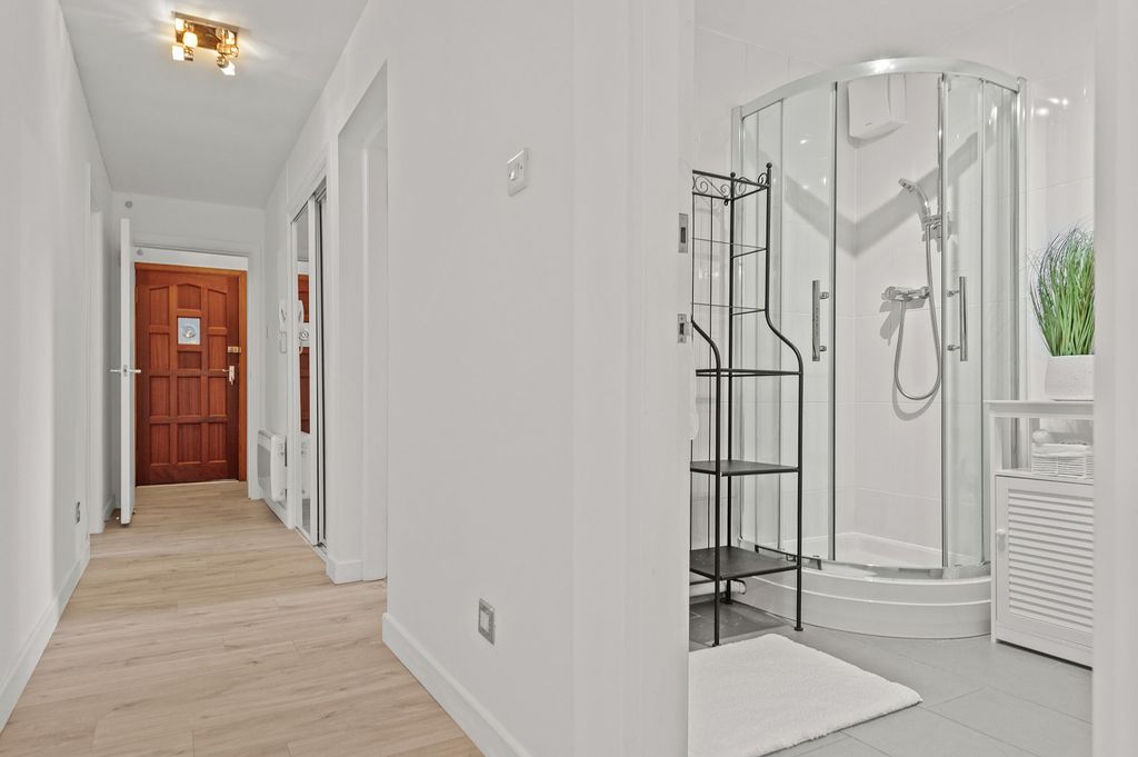 Additional image 7 of 3 bed flat for saleCarmichael Court, Bridge Of Allan FK9