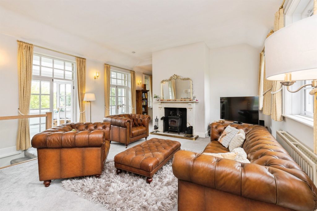 Additional image 2 of 3 bed detached house for saleLady Park Avenue, Bingley BD16