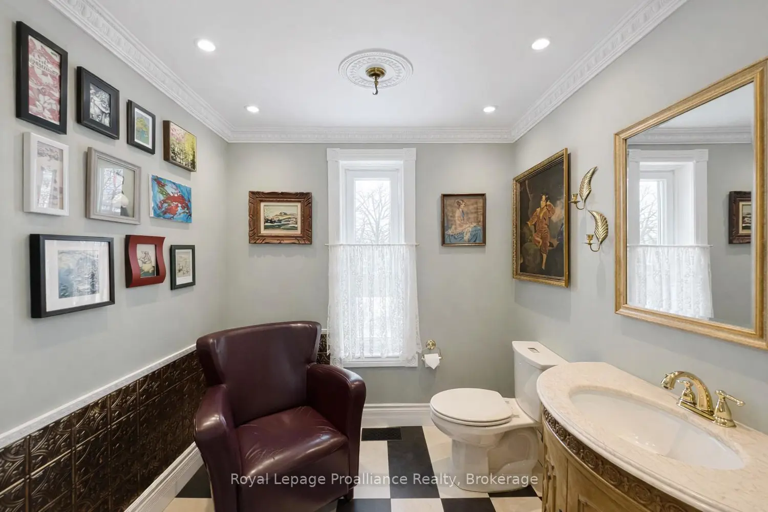 Additional image 8 of 308 Bleecker Avenue