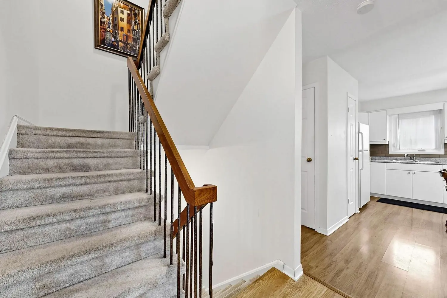 Additional image 8 of 530 Falgarwood Drive 21