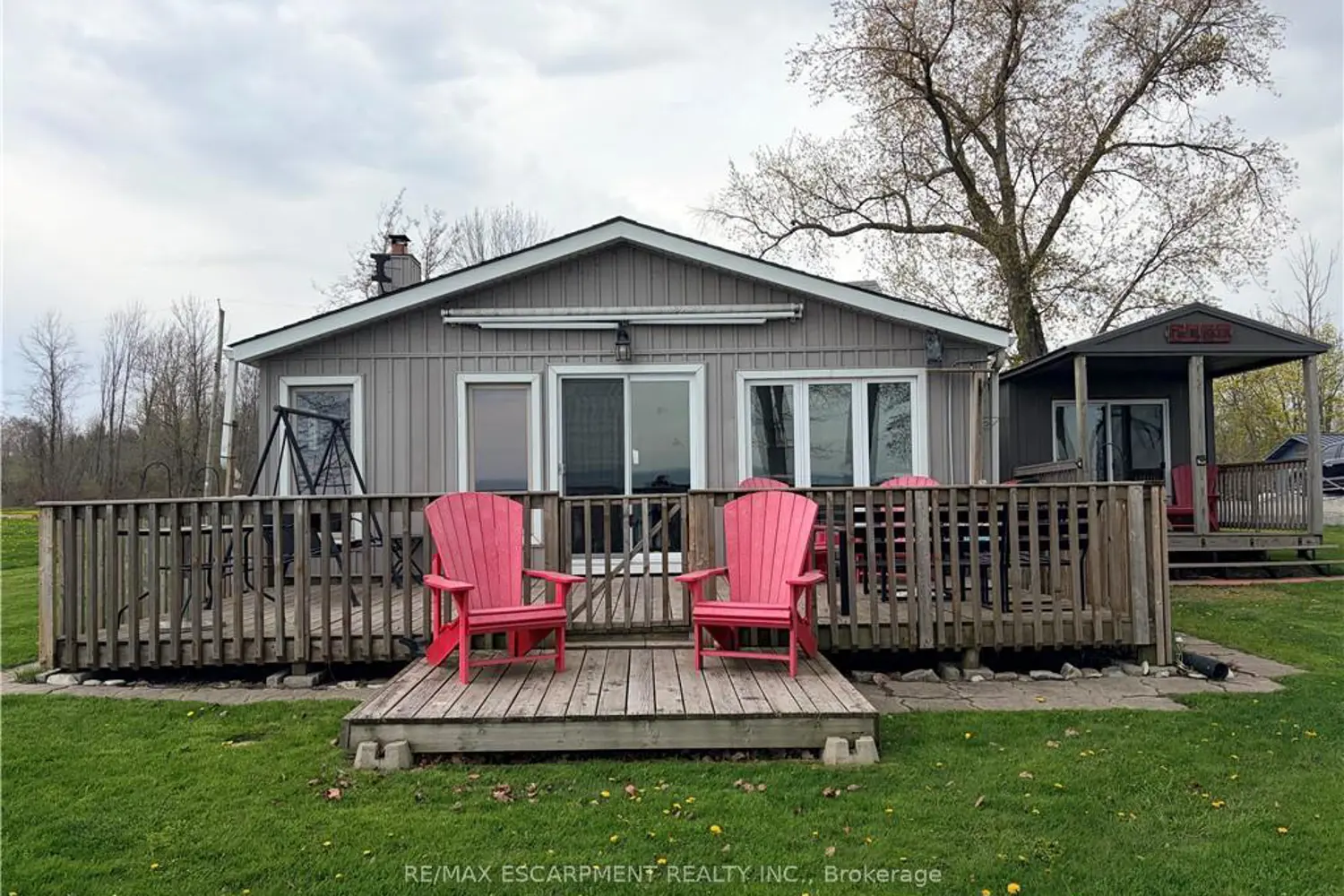 1115 New Lakeshore Road photo 2