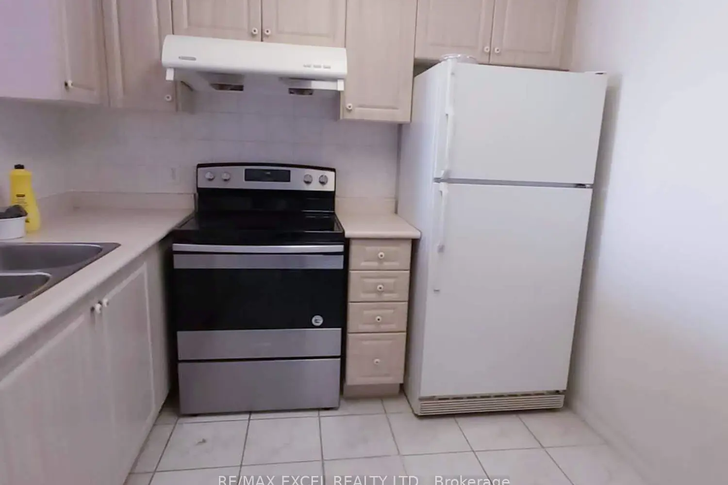 5001 Finch Avenue 1206 photo 4