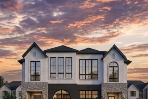 Additional image 2 of 2531 2 Avenue NW, Calgary, AB, T2N 0H7