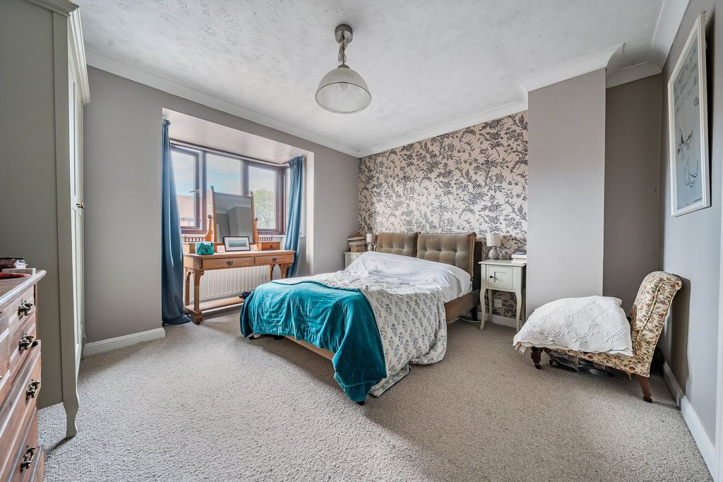 Additional image 12 of 4 bed semi-detached house for saleSingleton Close, Minster, Ramsgate CT12