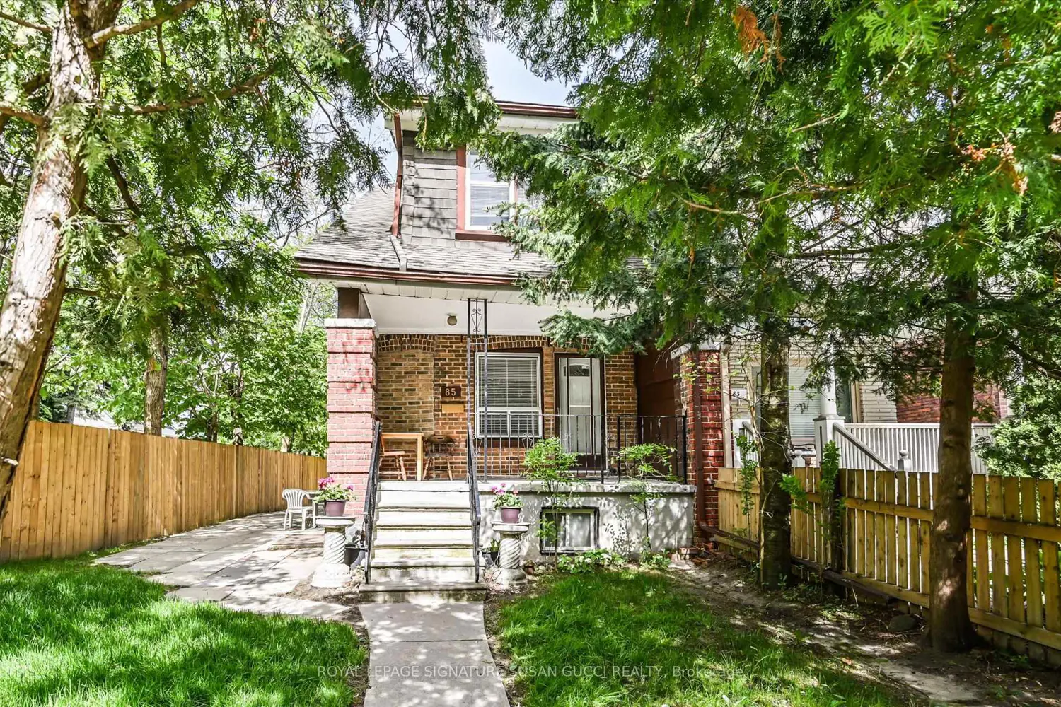 85 Linsmore Crescent