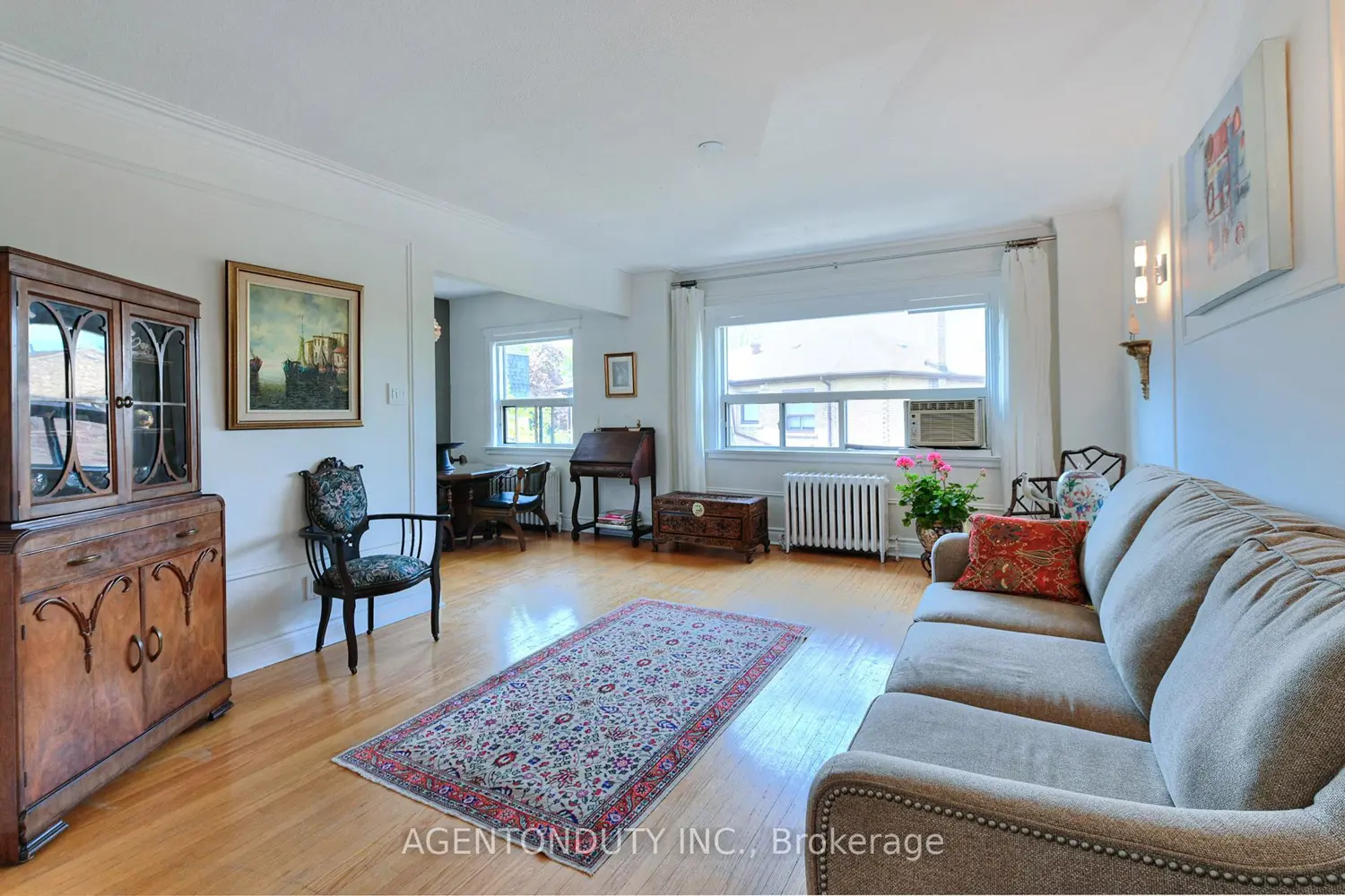 1646 Bathurst Street 17 photo 4