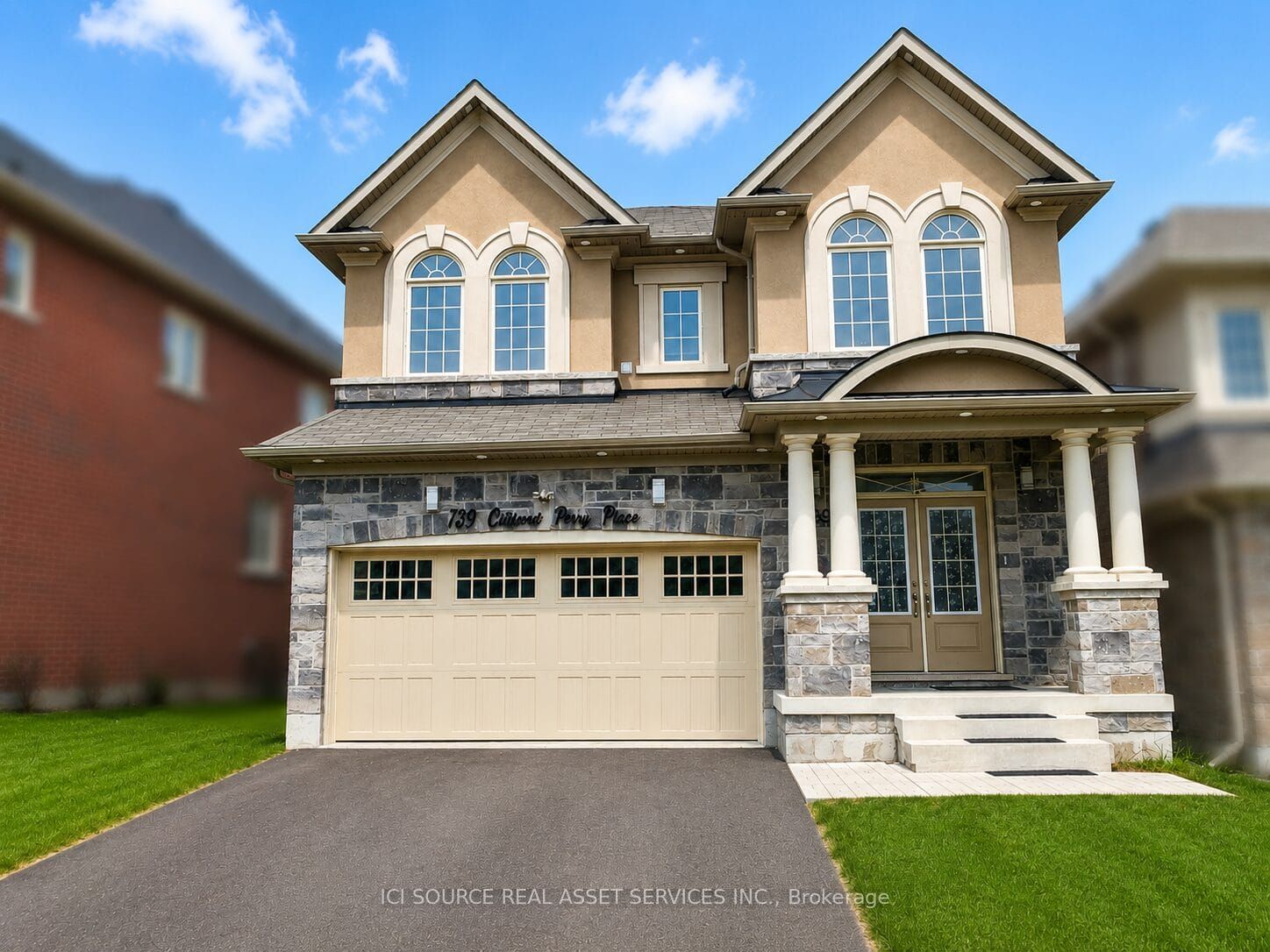 739 Clifford Perry Place, Newmarket, ON, L3X 0J3