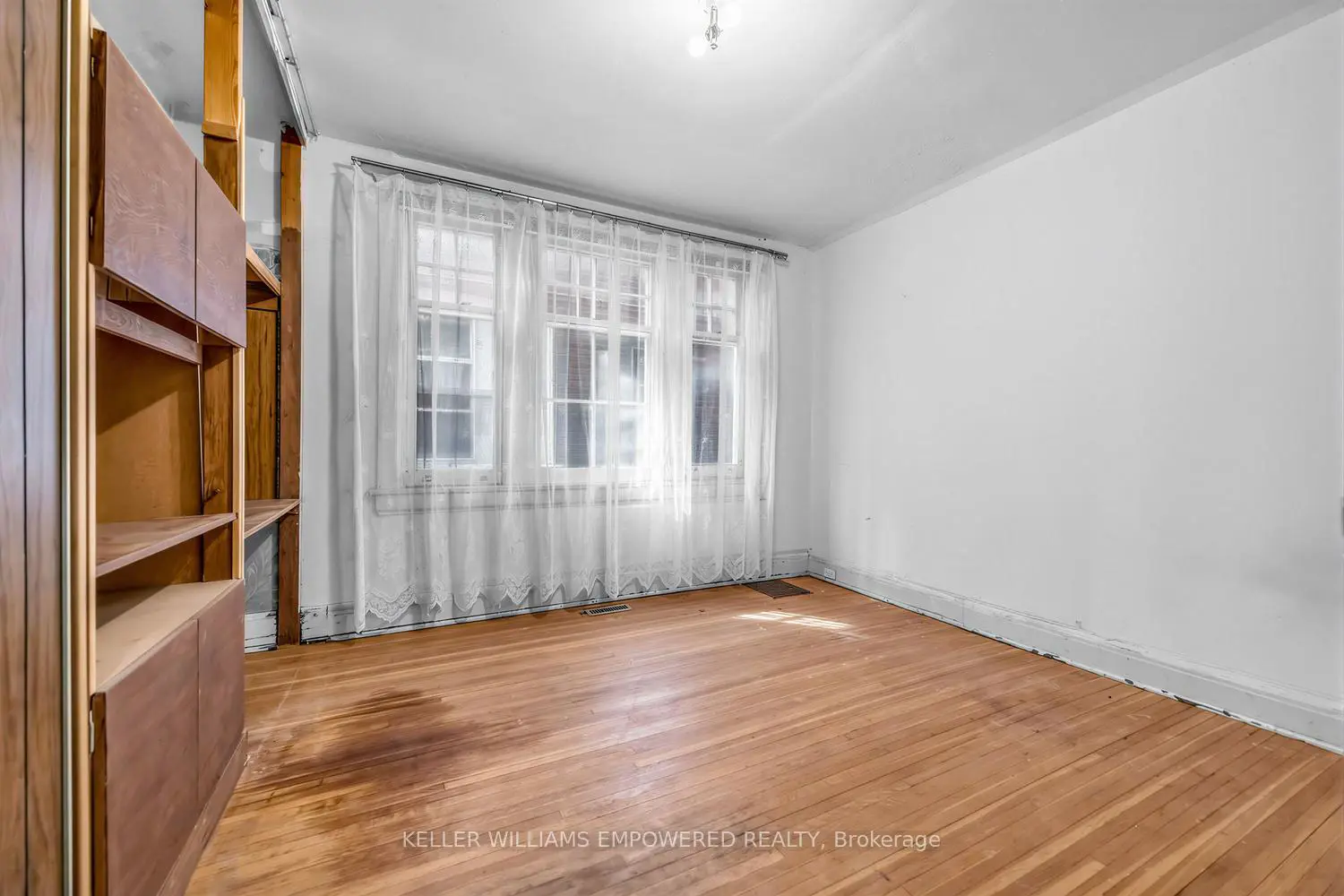 139 Howard Park Avenue photo 5