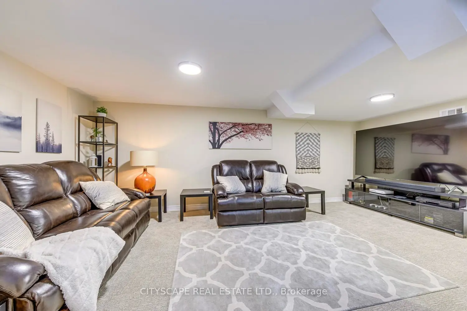 Additional image 17 of 3272 Kings Masting Crescent
