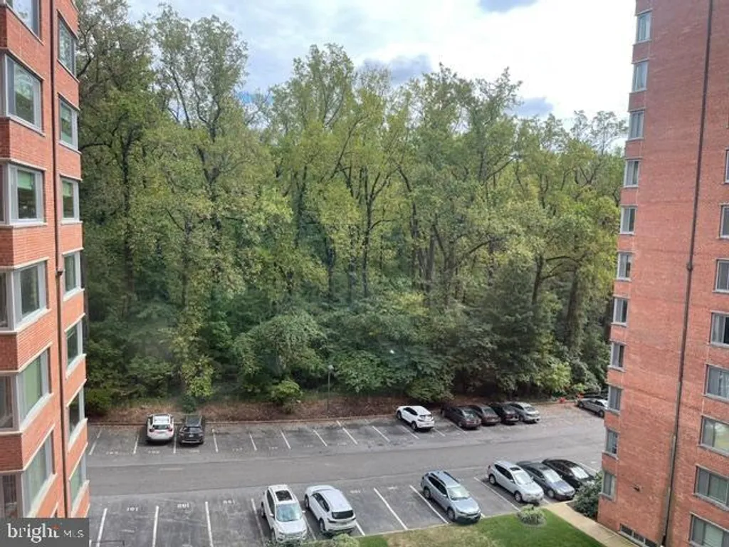 Additional image 9 of 4200 Cathedral Avenue NW Unit 708, Washington, DC 20016