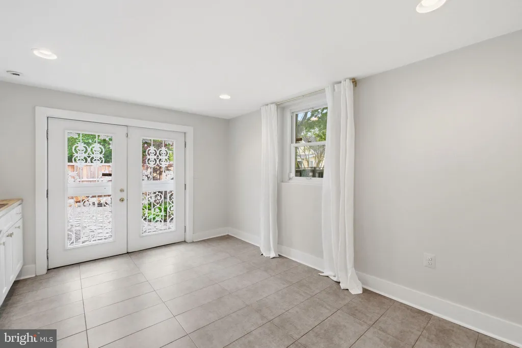 Additional image 37 of 2211 R Street SE, Washington, DC 20020