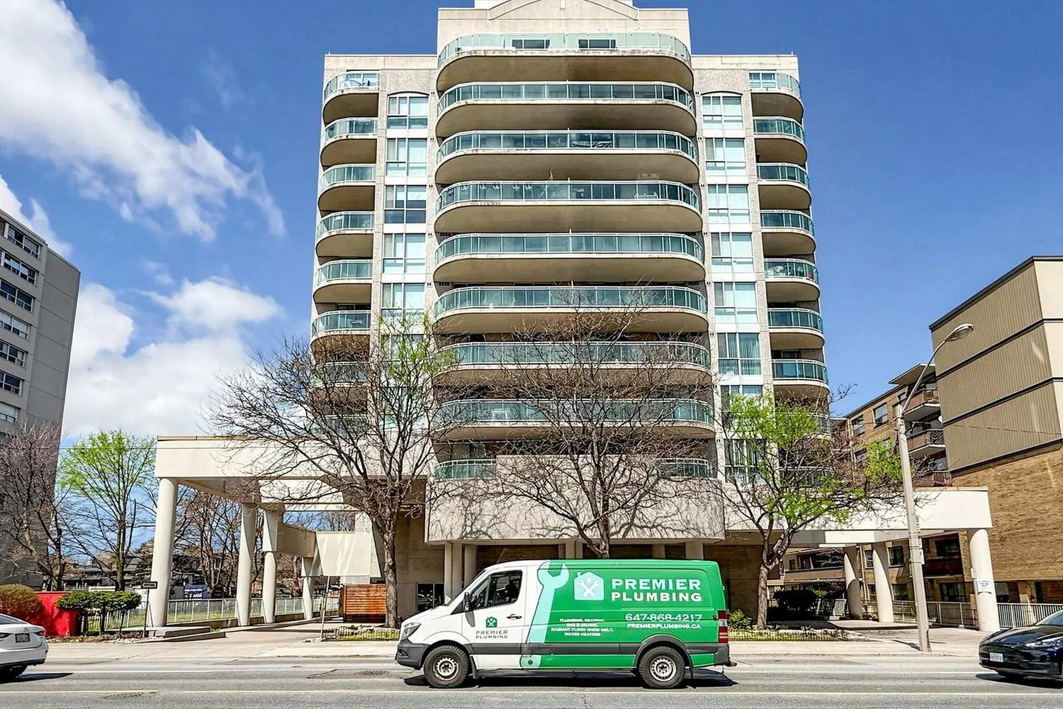 398 Eglinton Avenue 203 photo 2
