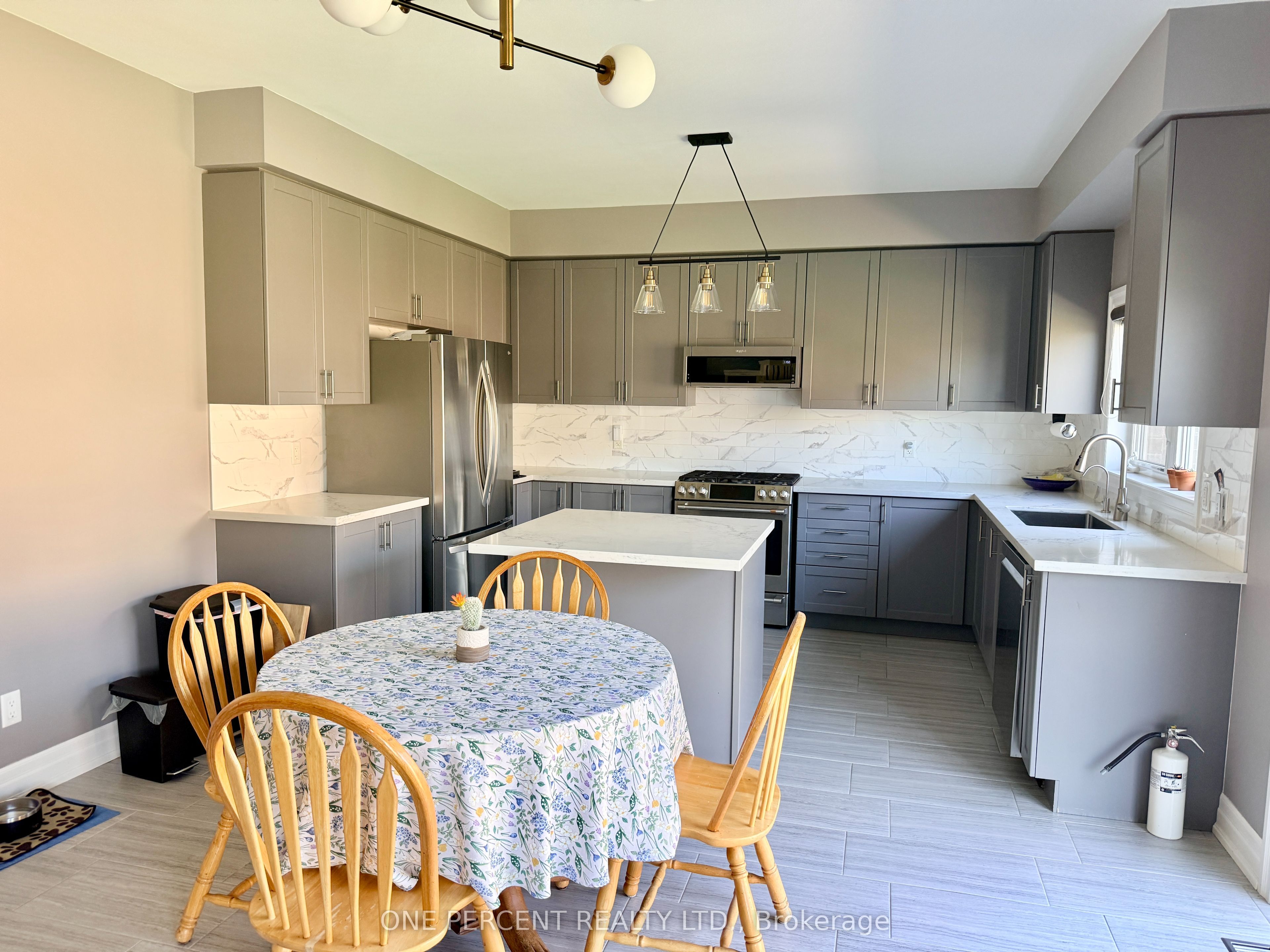 Additional image 4 of 52 Bianca Crescent, Wasaga Beach, ON, L9Z 0H6