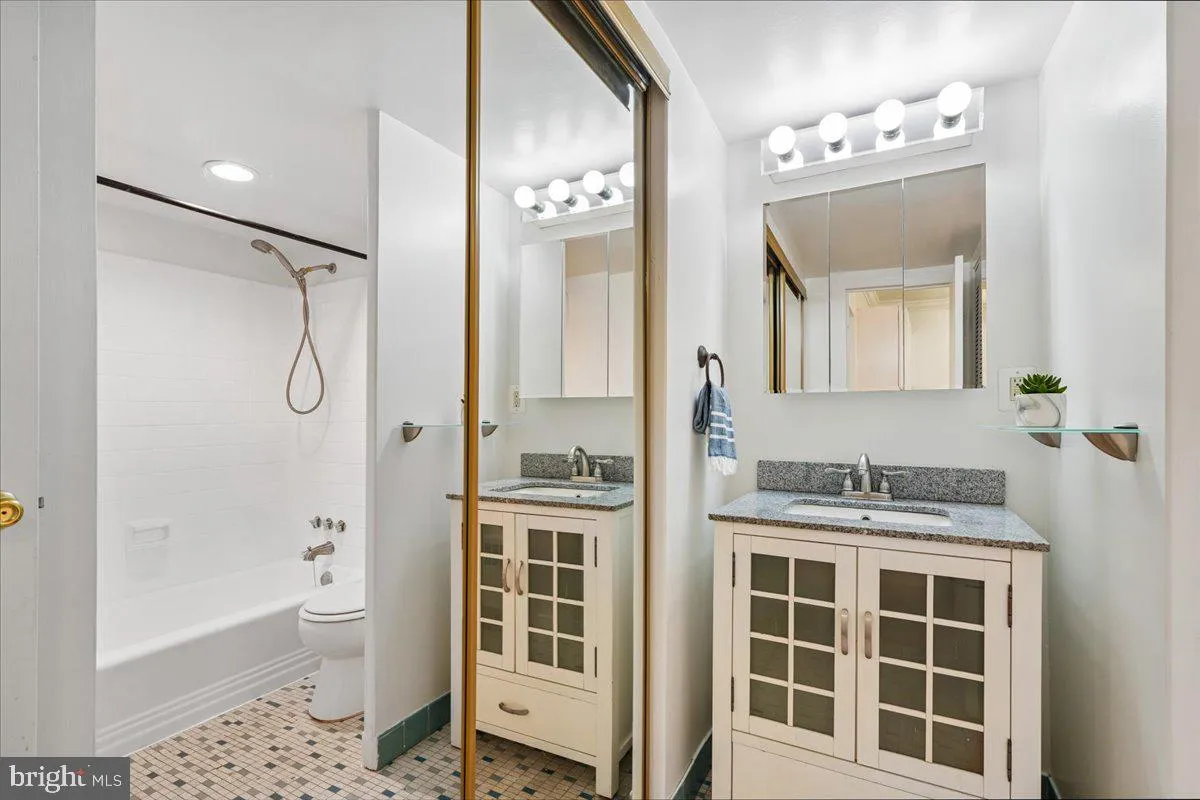 Additional image 37 of 922 24th Street NW Unit 415, Washington, DC 20037