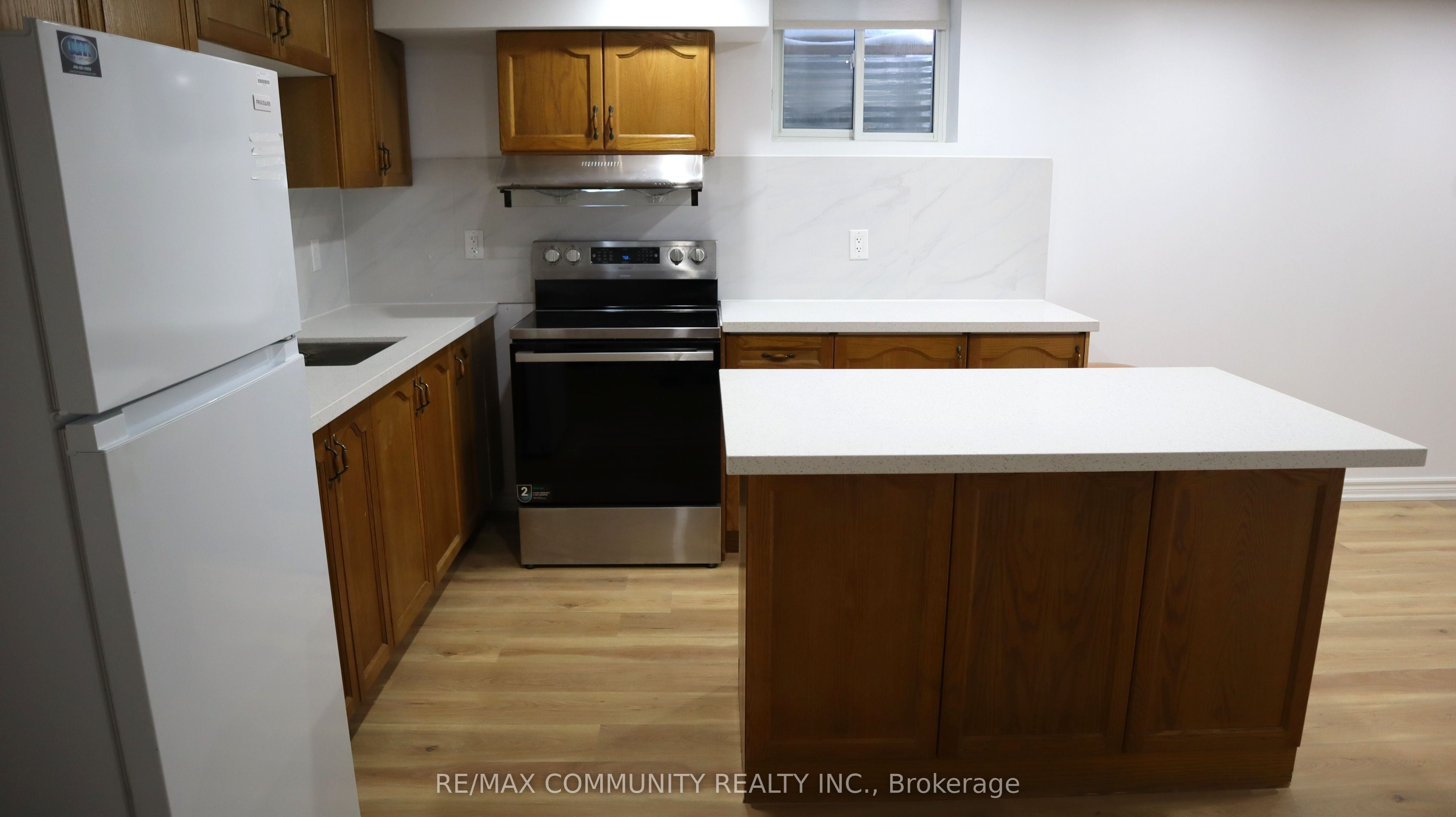 Basement-3254 Cambourne Crescent, Mississauga, ON, L5N 5G4