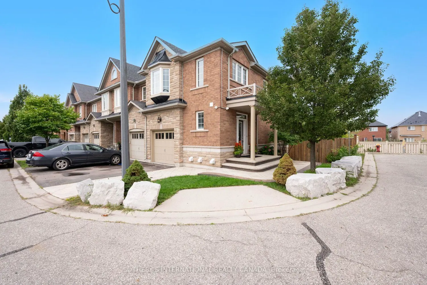 745 Farmstead Drive 21