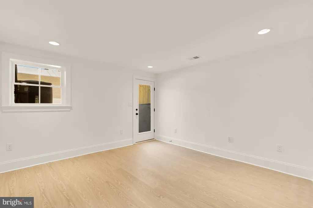 Additional image 37 of 1010 I Street NE, Washington, DC 20002