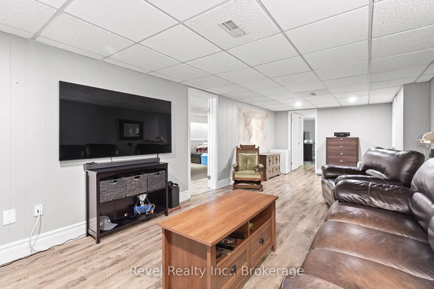 Additional image 9 of 42 Kawartha Drive