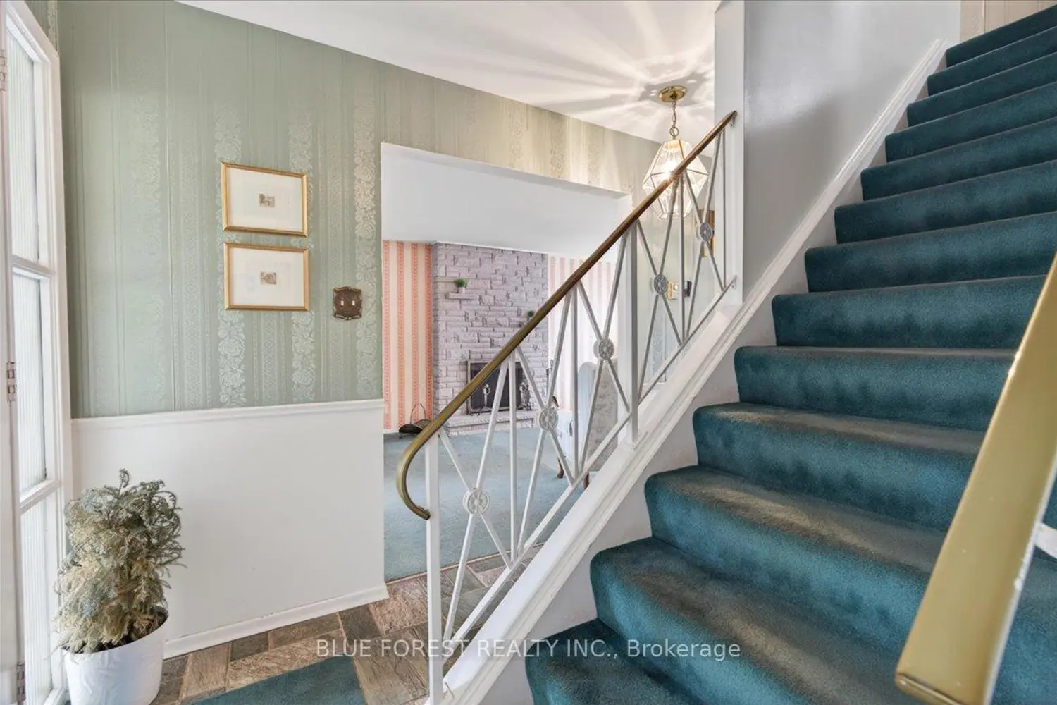 Additional image 4 of 34 Compton Crescent