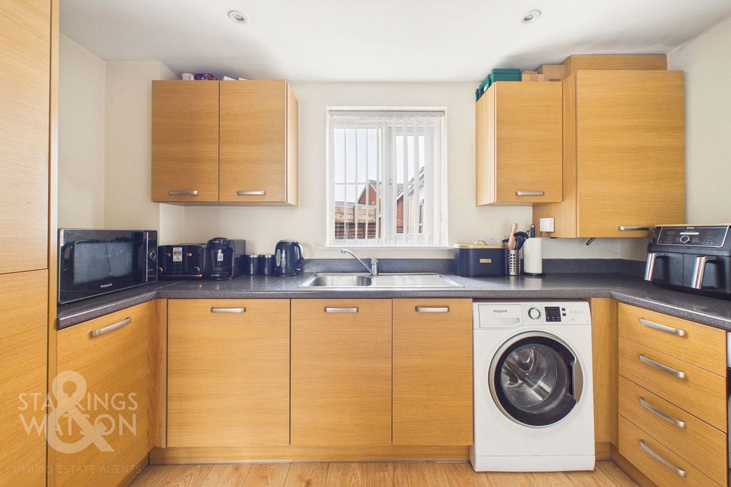 Additional image 6 of 2 bed flat for saleFairway, Queens Hills, Norwich NR8