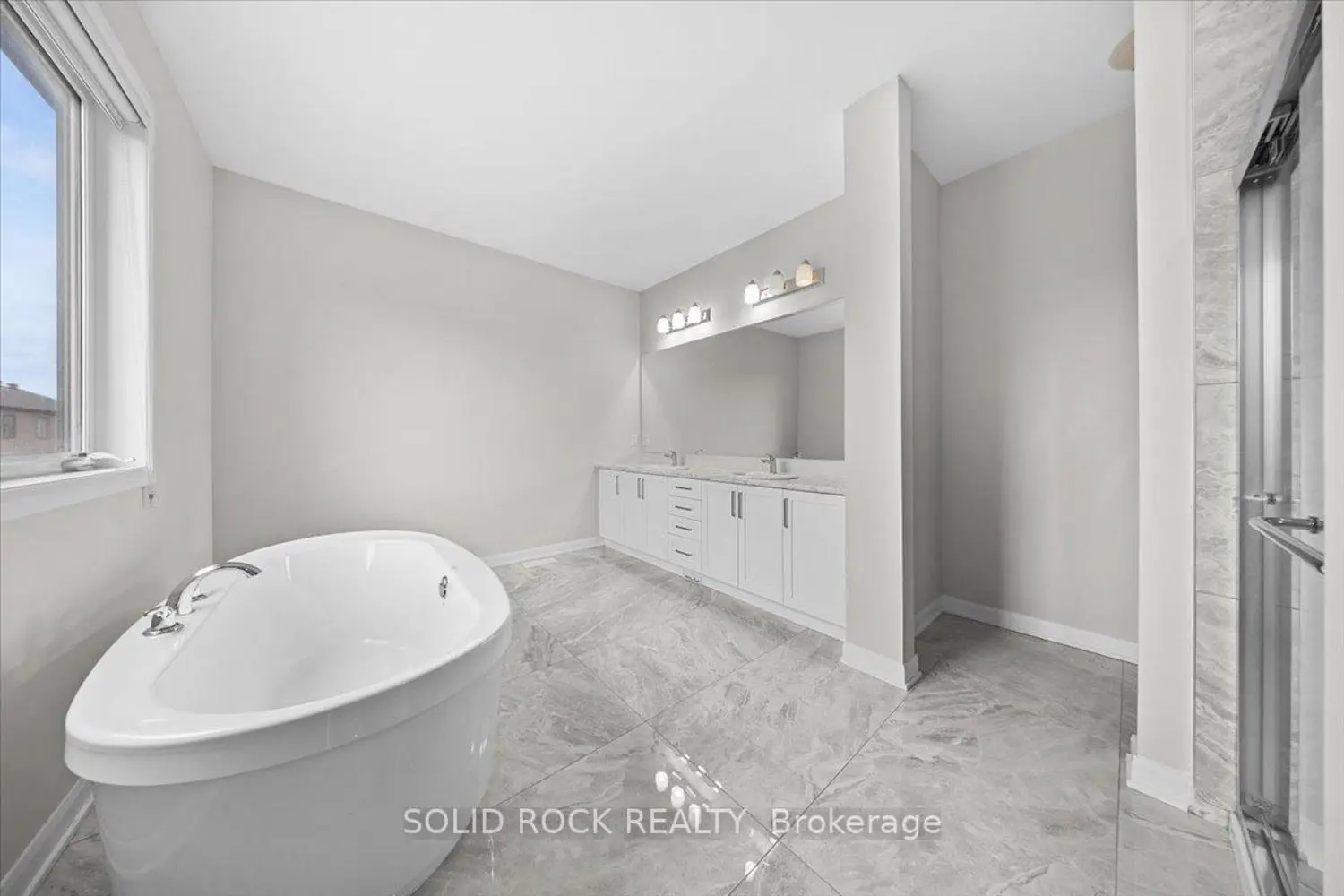 74 Ascari Road photo 4