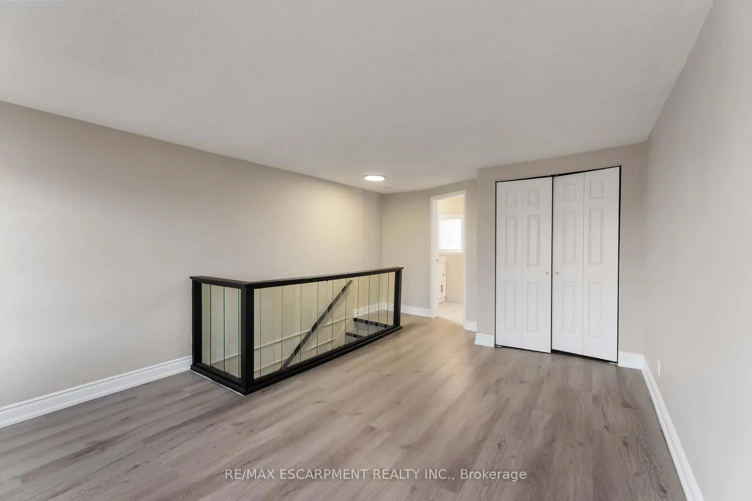 Additional image 11 of 187 Barton Street