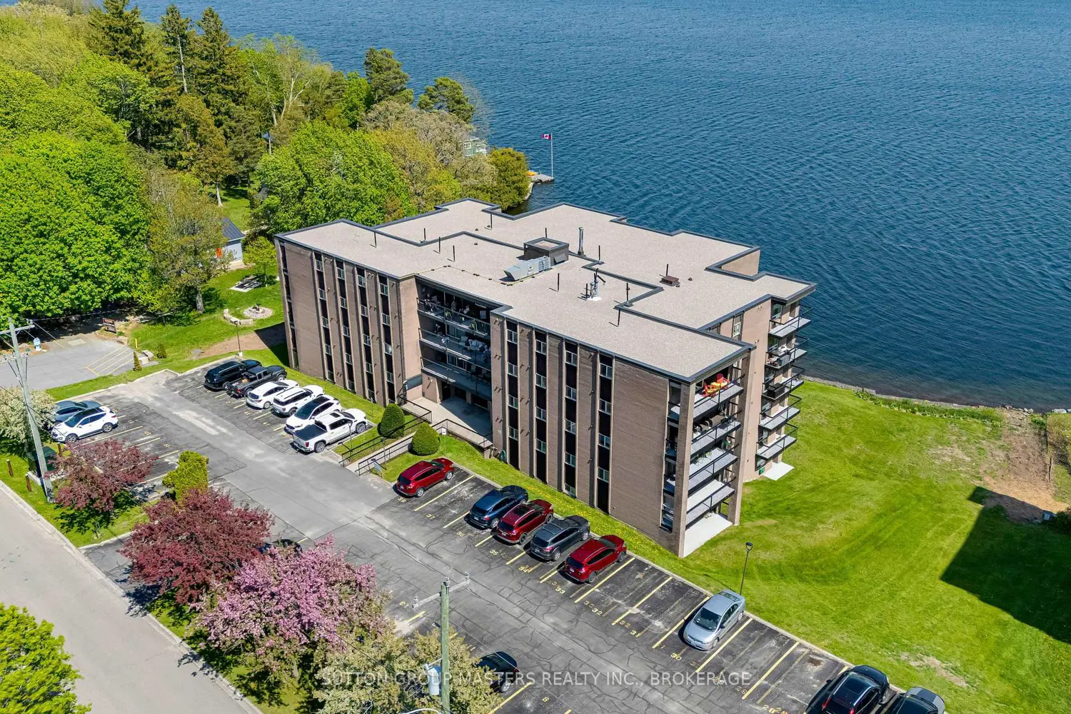 610 William Street South 302