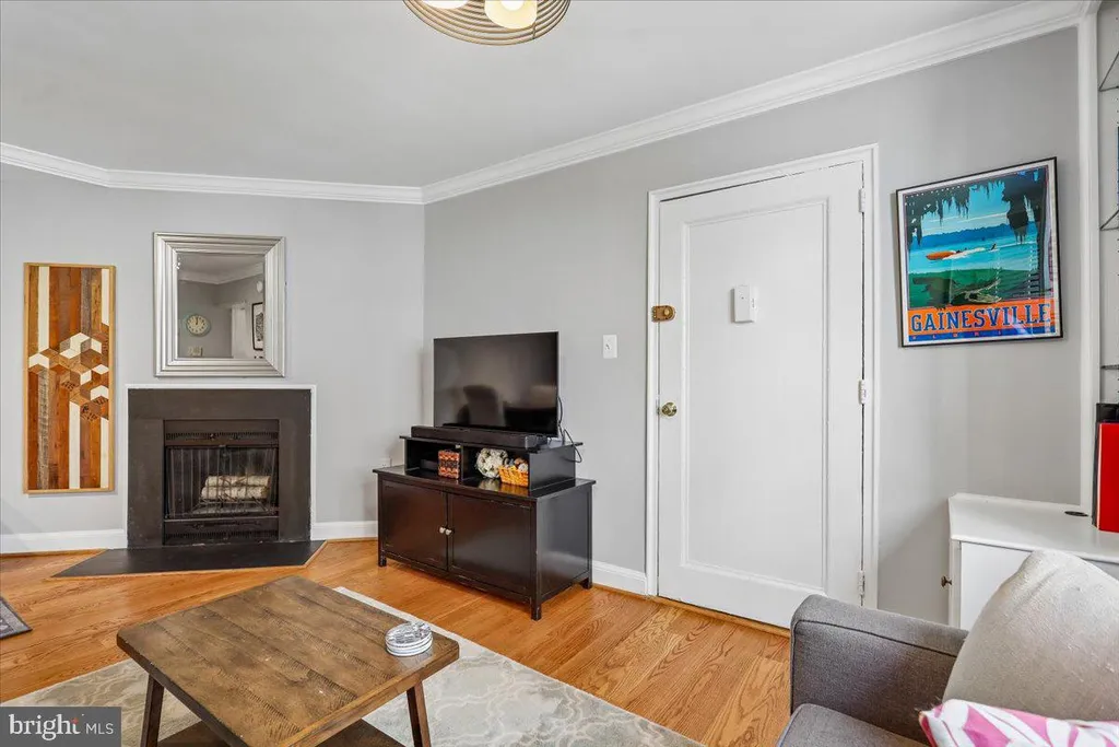 Additional image 6 of 3817 Davis Place NW Unit 1, Washington, DC 20007