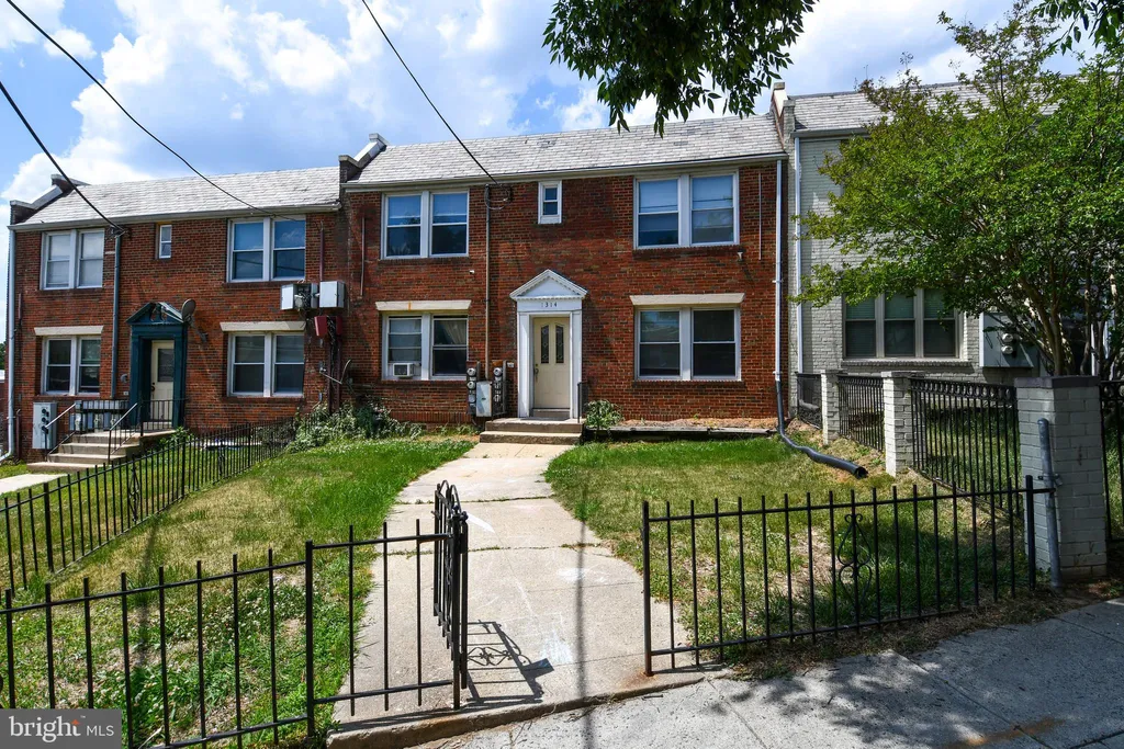 Additional image 2 of 1314 Downing Place NE Unit 3, Washington, DC 20018