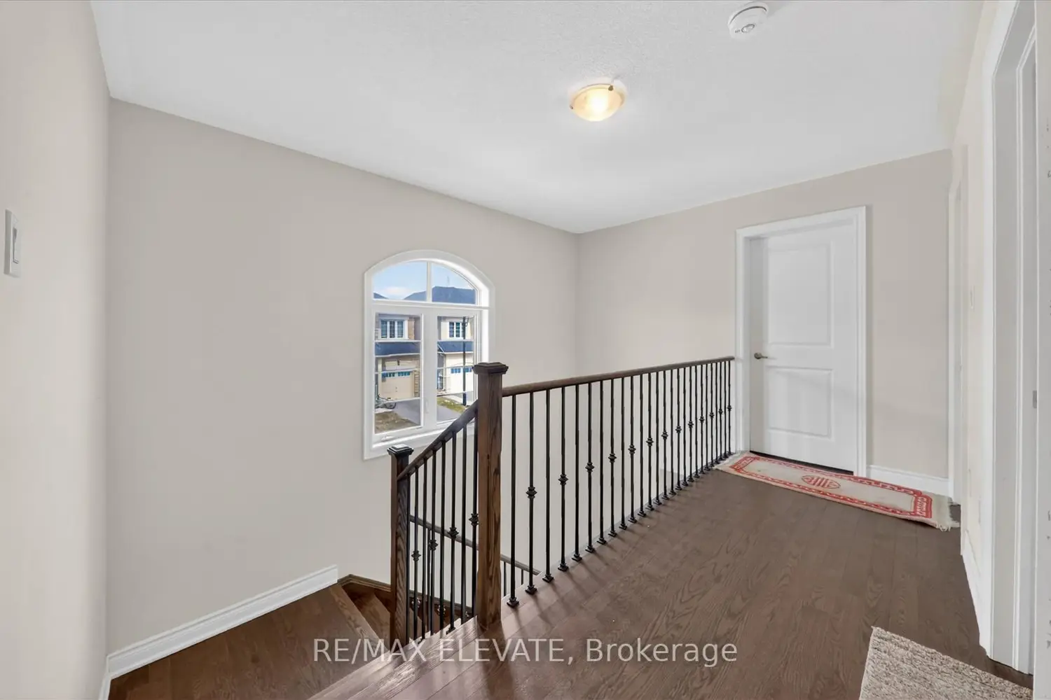 Additional image 12 of 23 Reign Lane