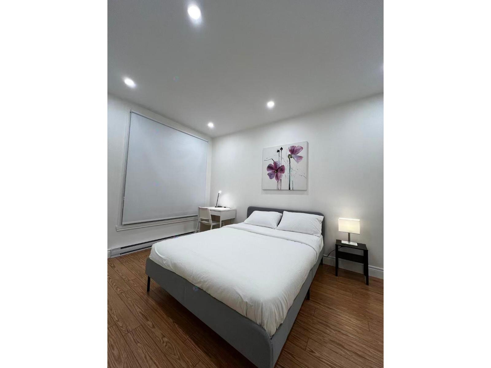 1046 Av. Girouard