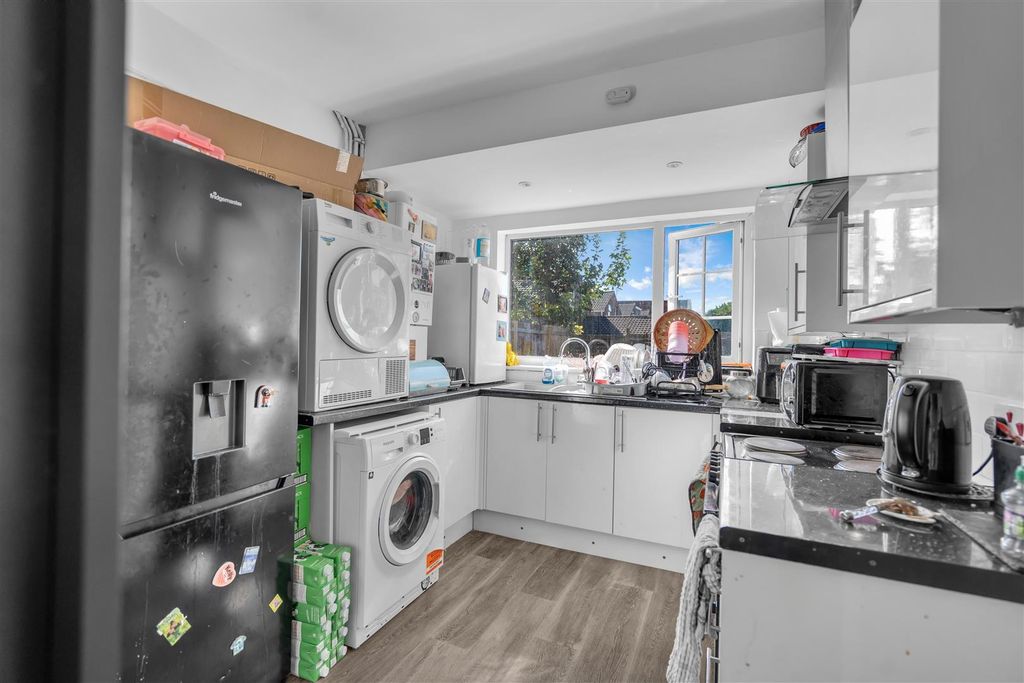 Additional image 10 of 4 bed terraced house for saleWelholme Road, Grimsby DN32