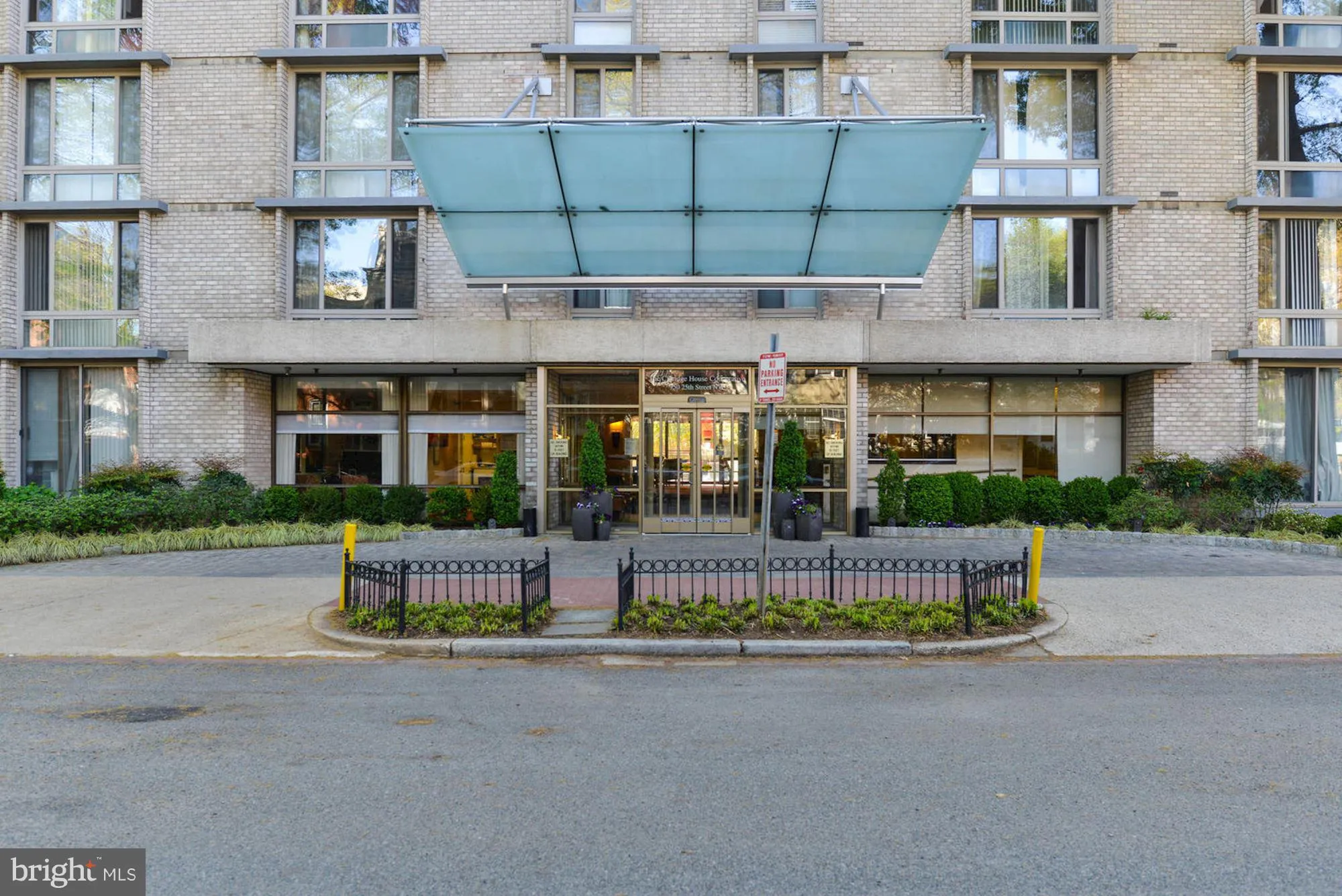 Additional image 20 of 940 25th Street NW Unit 802-S, Washington, DC 20037