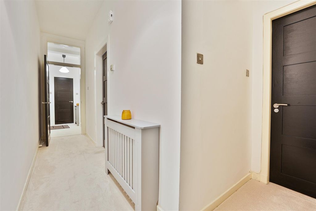 Additional image 2 of 2 bed flat for saleHamilton Road, Motherwell ML1