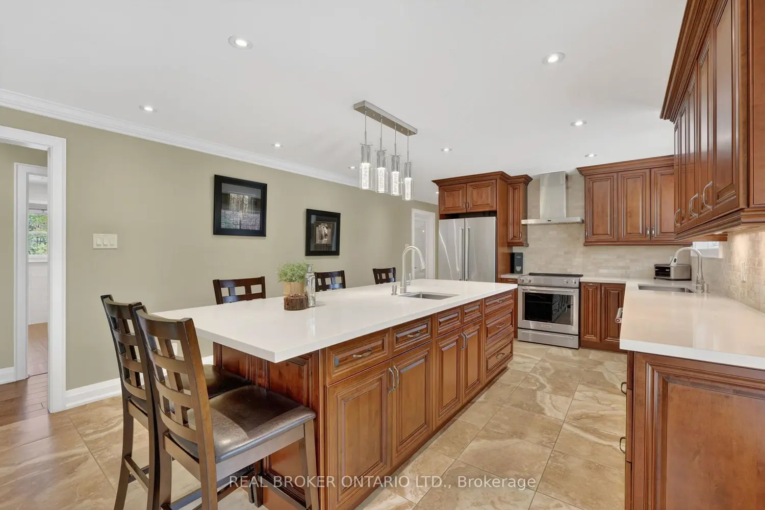 Additional image 3 of 22213 Catering Road