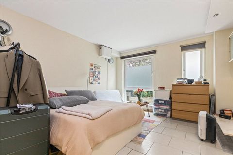 Lonsdale Place, London N1, Studio to rent