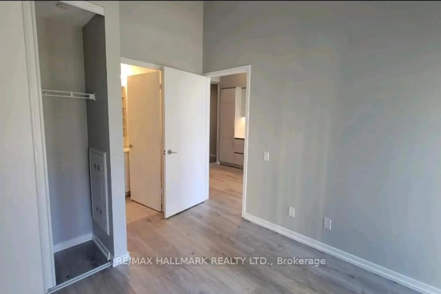 Additional image 5 of 7890 Jane Street 101