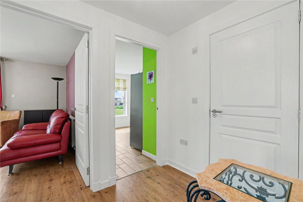 Additional image 8 of 2 bed flat for saleWeir Street, Stirling, Stirlingshire FK8