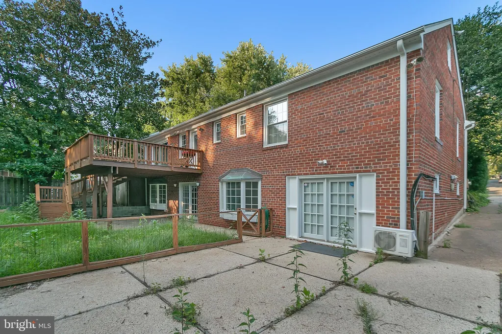 Additional image 38 of 2108 48th Street NW, Washington, DC 20007