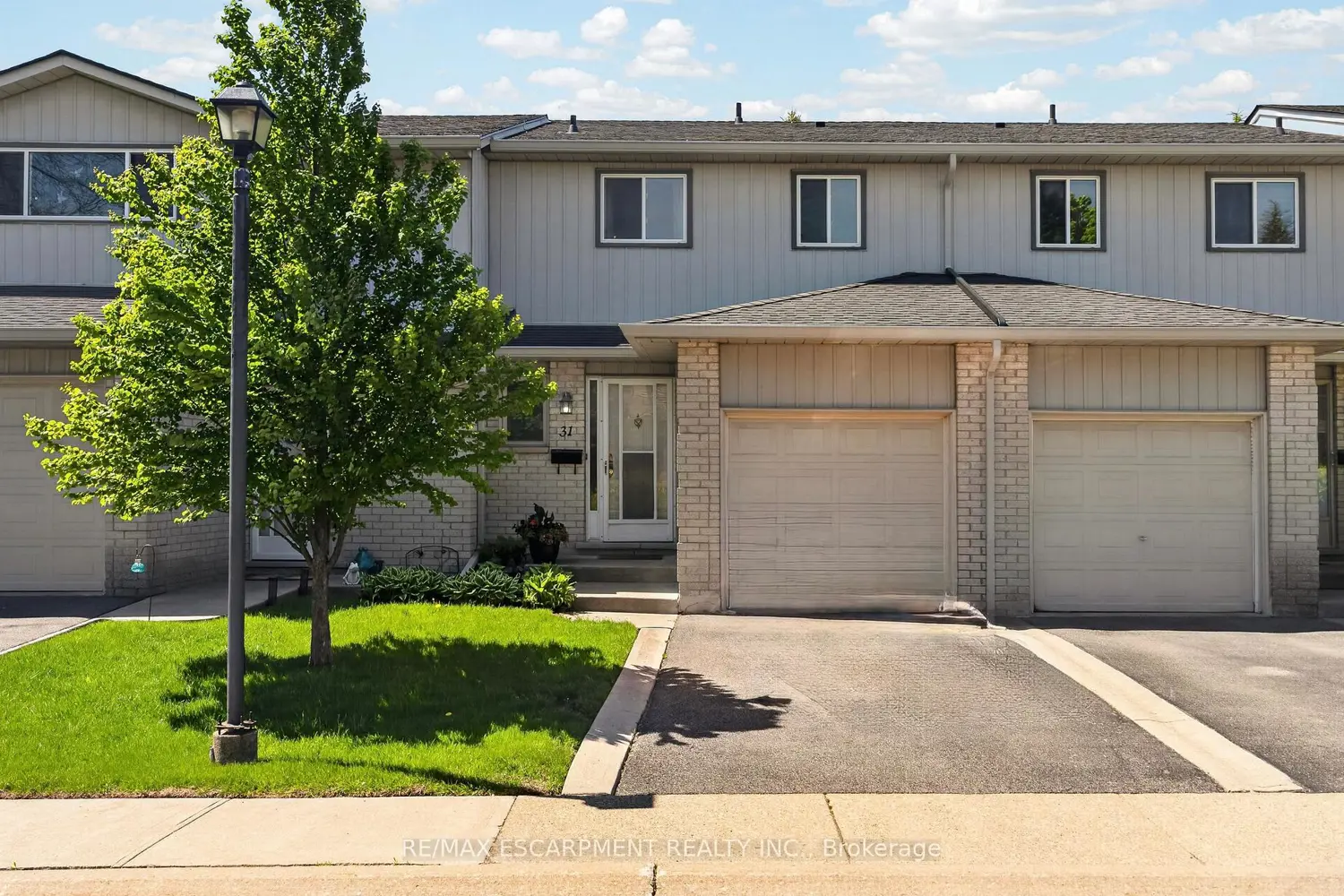 1675 Upper Gage Avenue 31