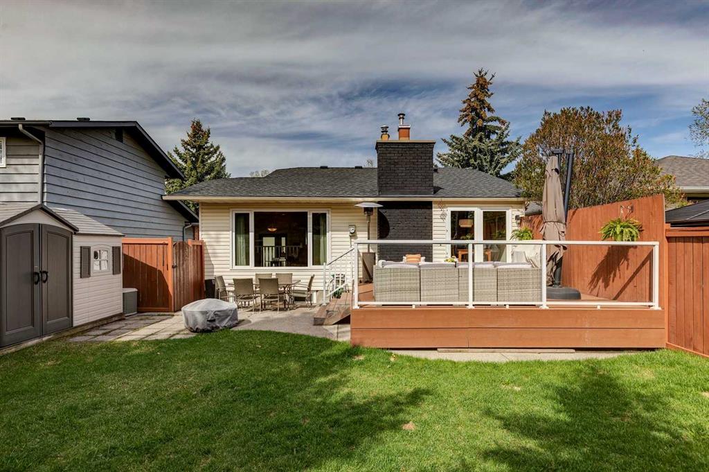 Additional image 3 of 68 Woodmont Rise SW, Calgary, AB, T2W 4L5