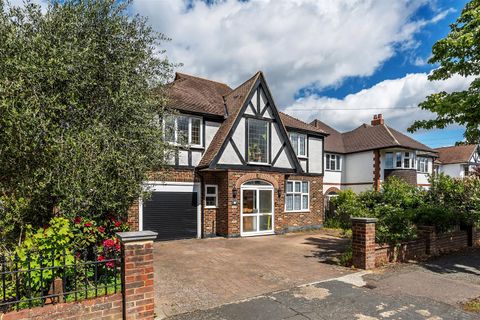 Holmwood Road, Cheam SM2