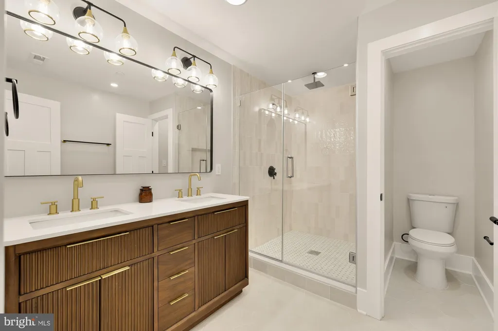 Additional image 20 of 5703 9th Street NW Unit 1, Washington, DC 20011