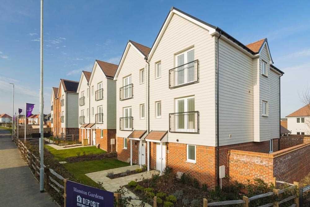 3 bed town house for saleIvy, Manston Gardens, Ramsgate CT12