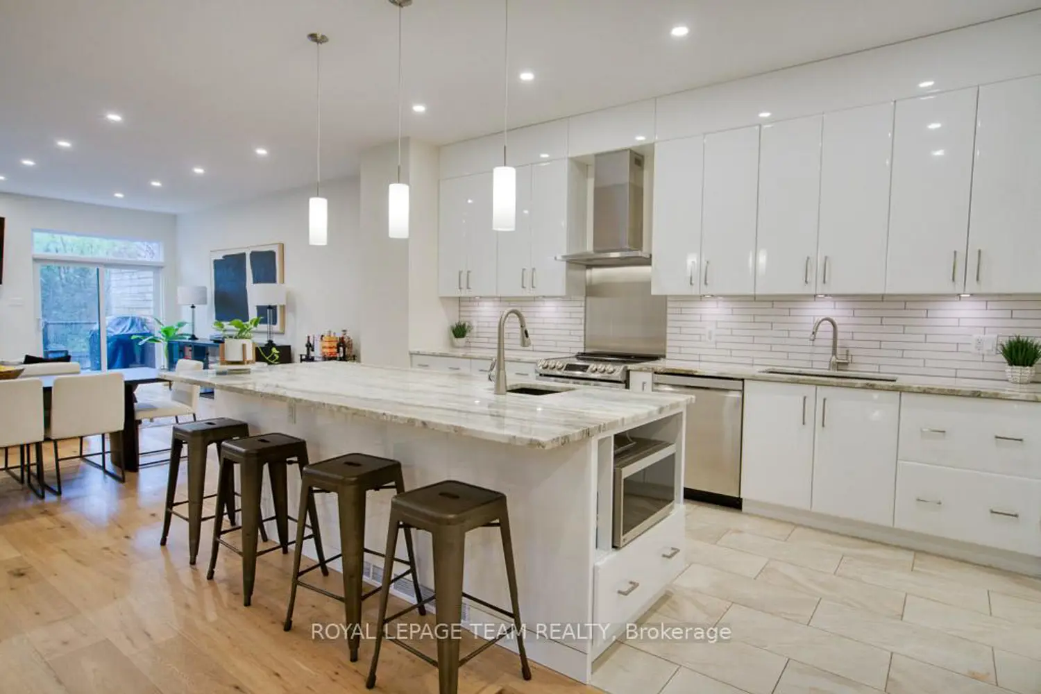 49 Aylen Avenue photo 3