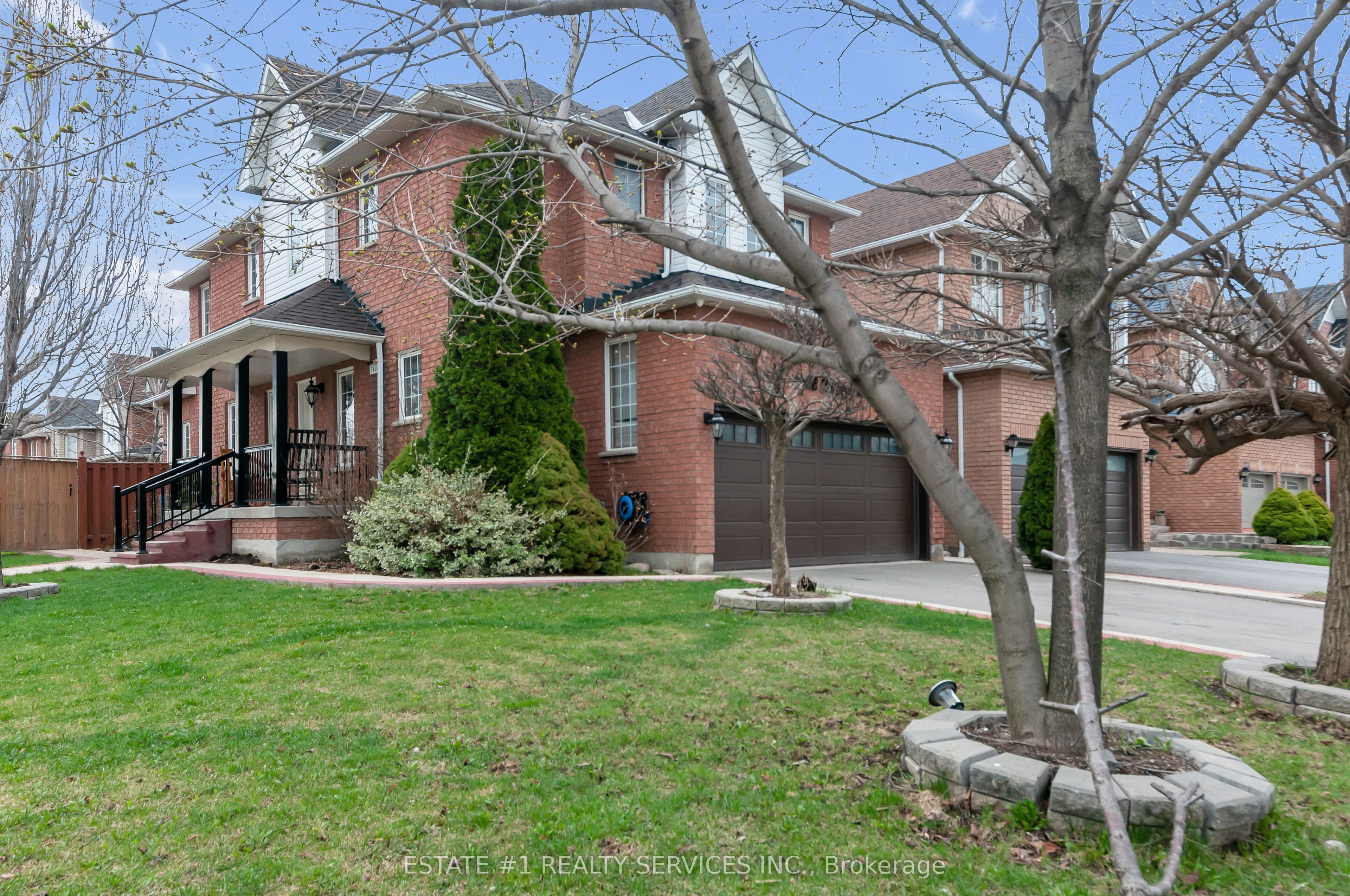 Additional image 3 of 7448 Village Walk, Mississauga, ON, L5W 2V7
