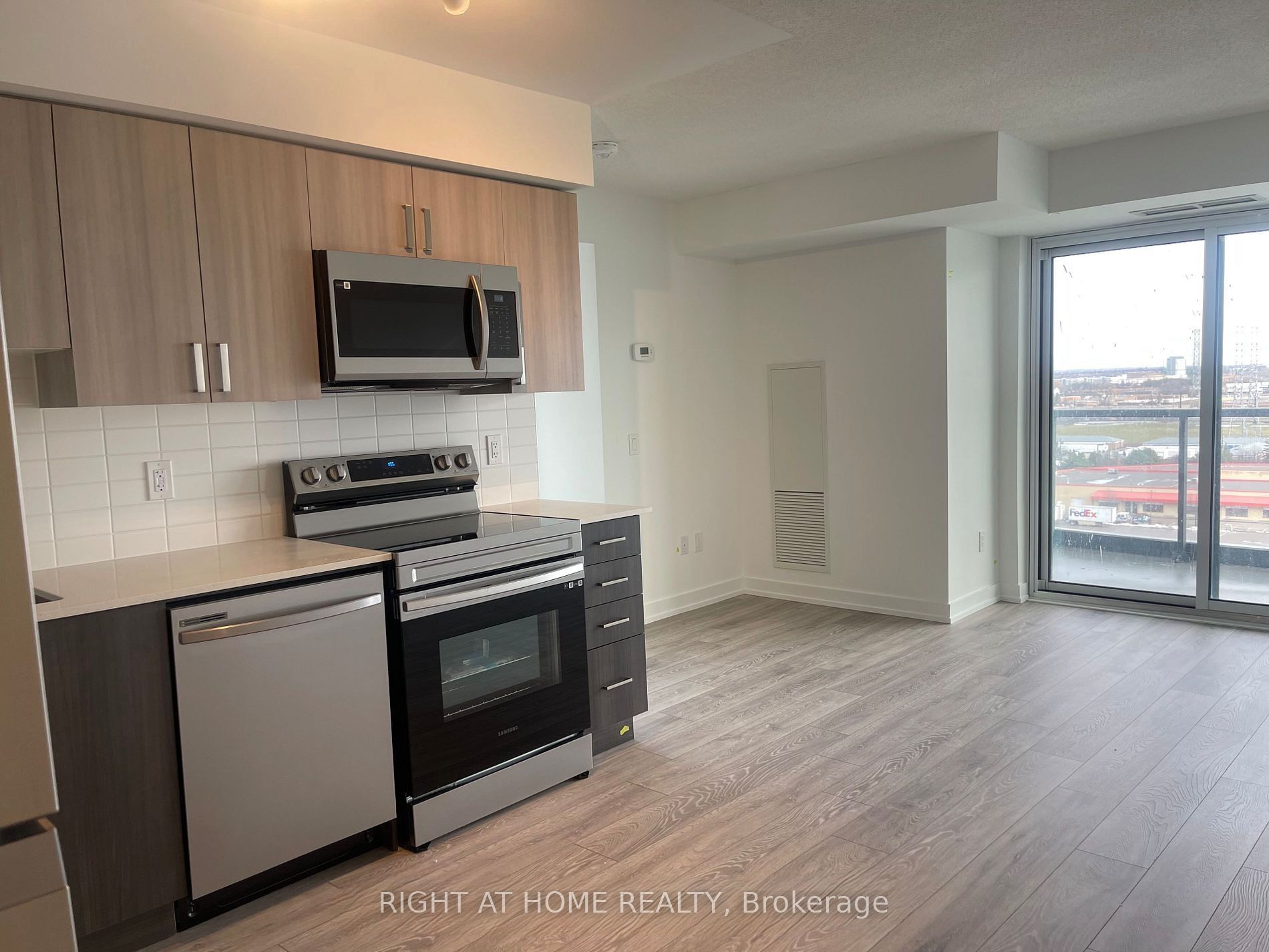 Additional image 5 of 1210-1455 Celebration Drive, Pickering, ON, L1W 0C3