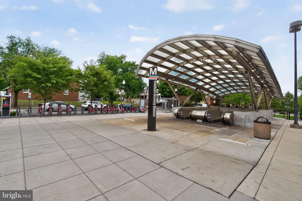 Additional image 32 of 1516 North Carolina Avenue NE, Washington, DC 20002